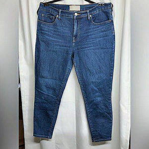 Classic Women's Blue Denim Jeans - Stylish Everyday Fit